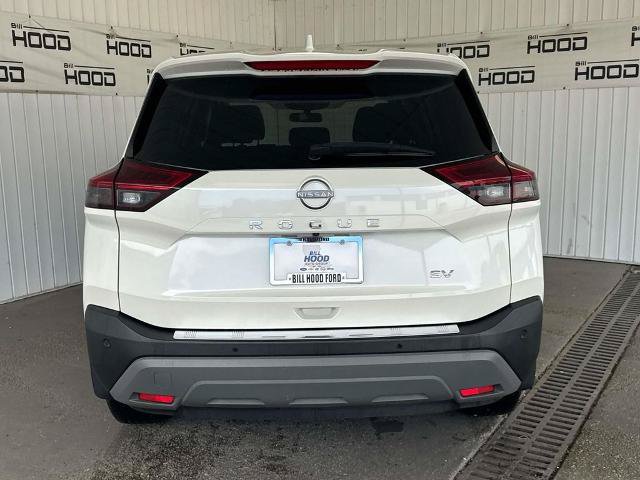 Used 2022 Nissan Rogue SV FWD image 8
