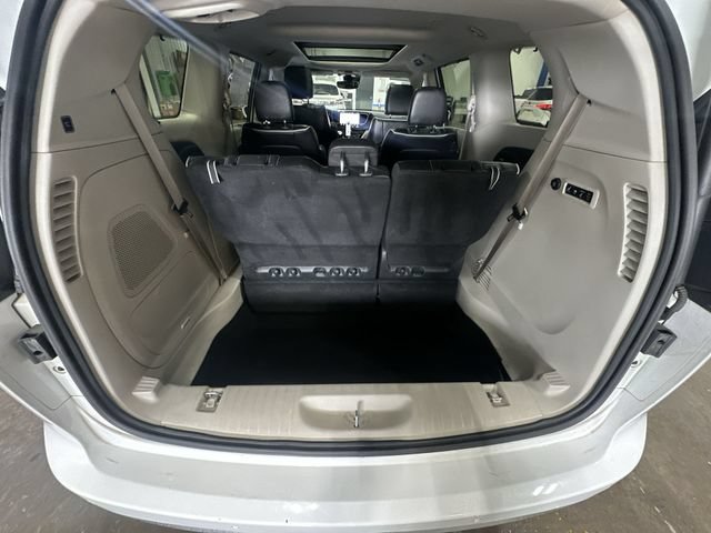 Used 2022 Chrysler Pacifica Limited AWD/4WD image 26