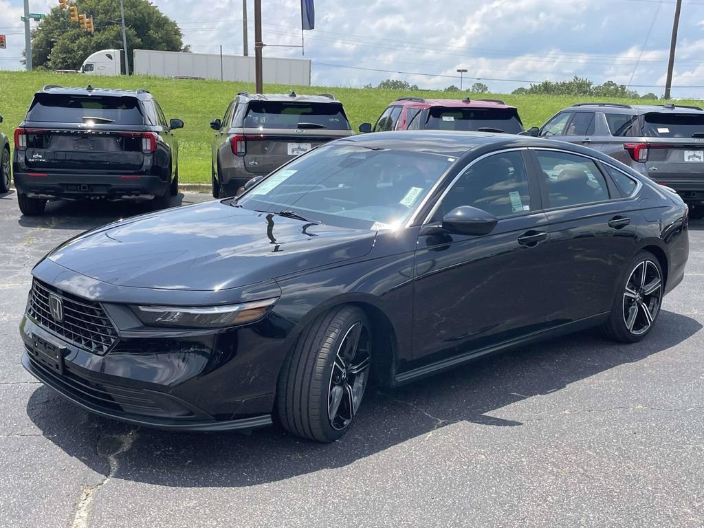 Used 2025 Honda Accord Sport image 7