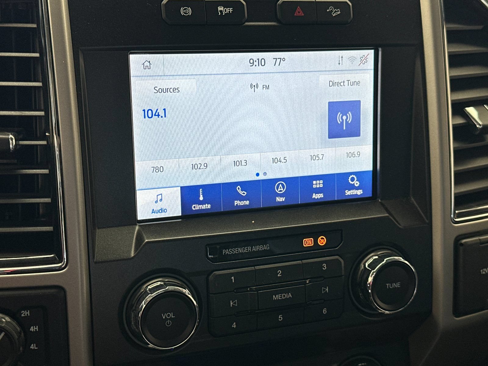 Certified 2021 Ford F250 Lariat AWD/4WD image 16