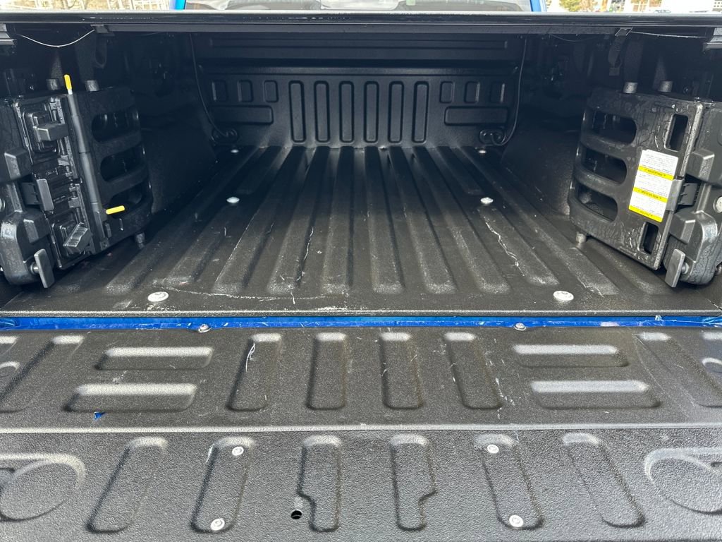 Certified 2018 Ford F150 Raptor w/ Equipment Group 802A Luxury image 6