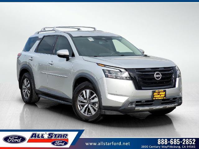 Used 2023 Nissan Pathfinder SL w/ Lighting Package (N92)