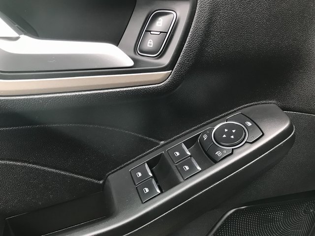 Certified 2021 Ford Escape SE image 6