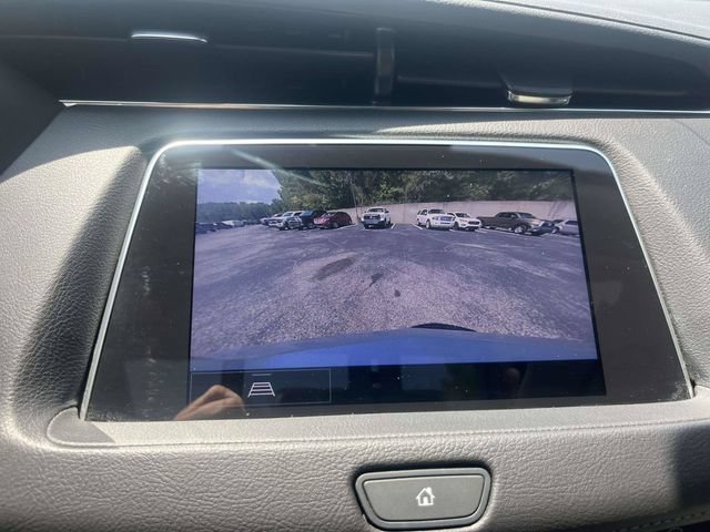 Used 2023 Cadillac XT4 Luxury w/ Cold Weather Package FWD image 31