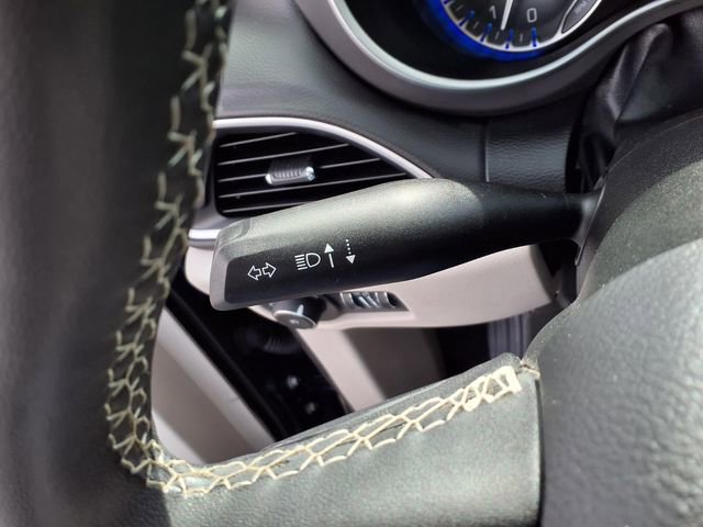 Used 2022 Chrysler Pacifica Touring-L FWD image 11