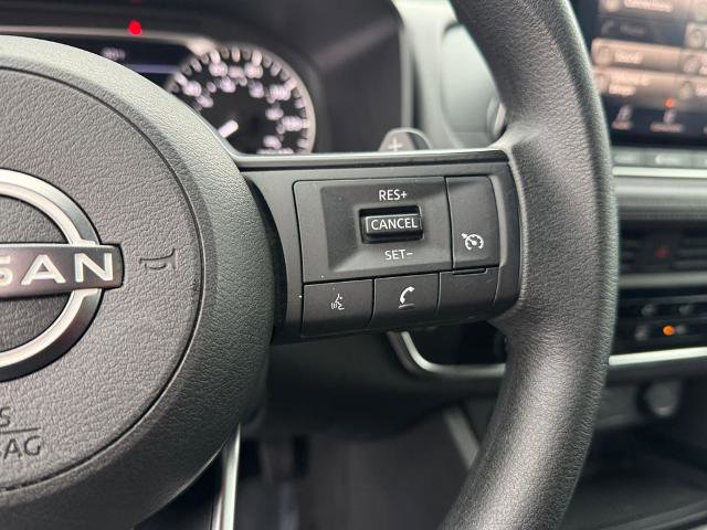 Used 2024 Nissan Rogue S image 17