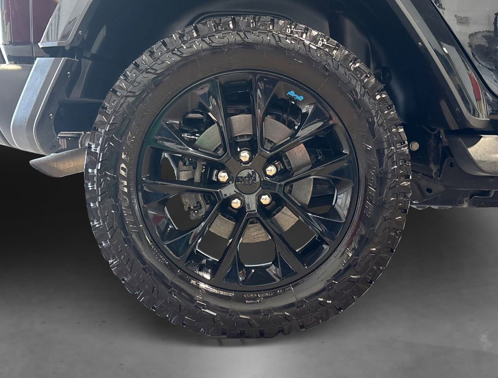 Used 2022 Jeep Wrangler Unlimited Sahara w/ Cold Weather Group image 19