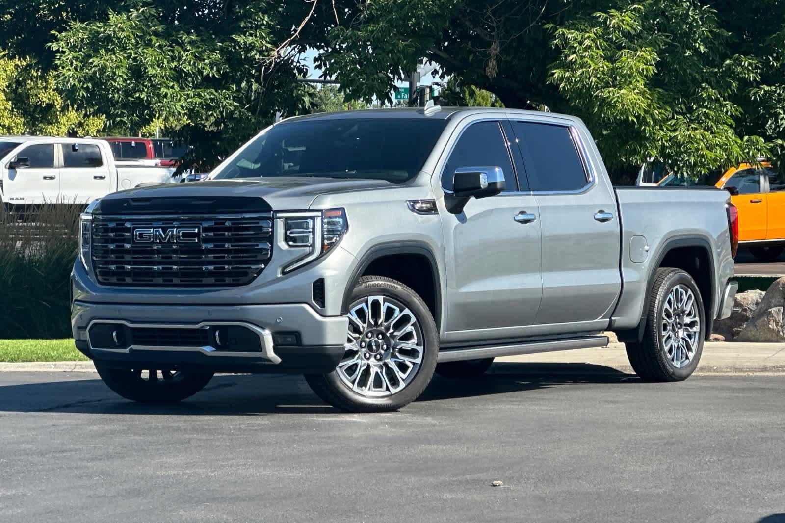 Used 2025 GMC Sierra 1500 Denali Ultimate AWD/4WD image 1