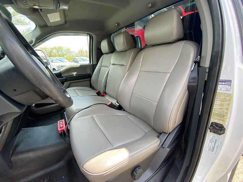 Certified 2022 Ford F550 4x4 Regular Cab Super Duty image 25