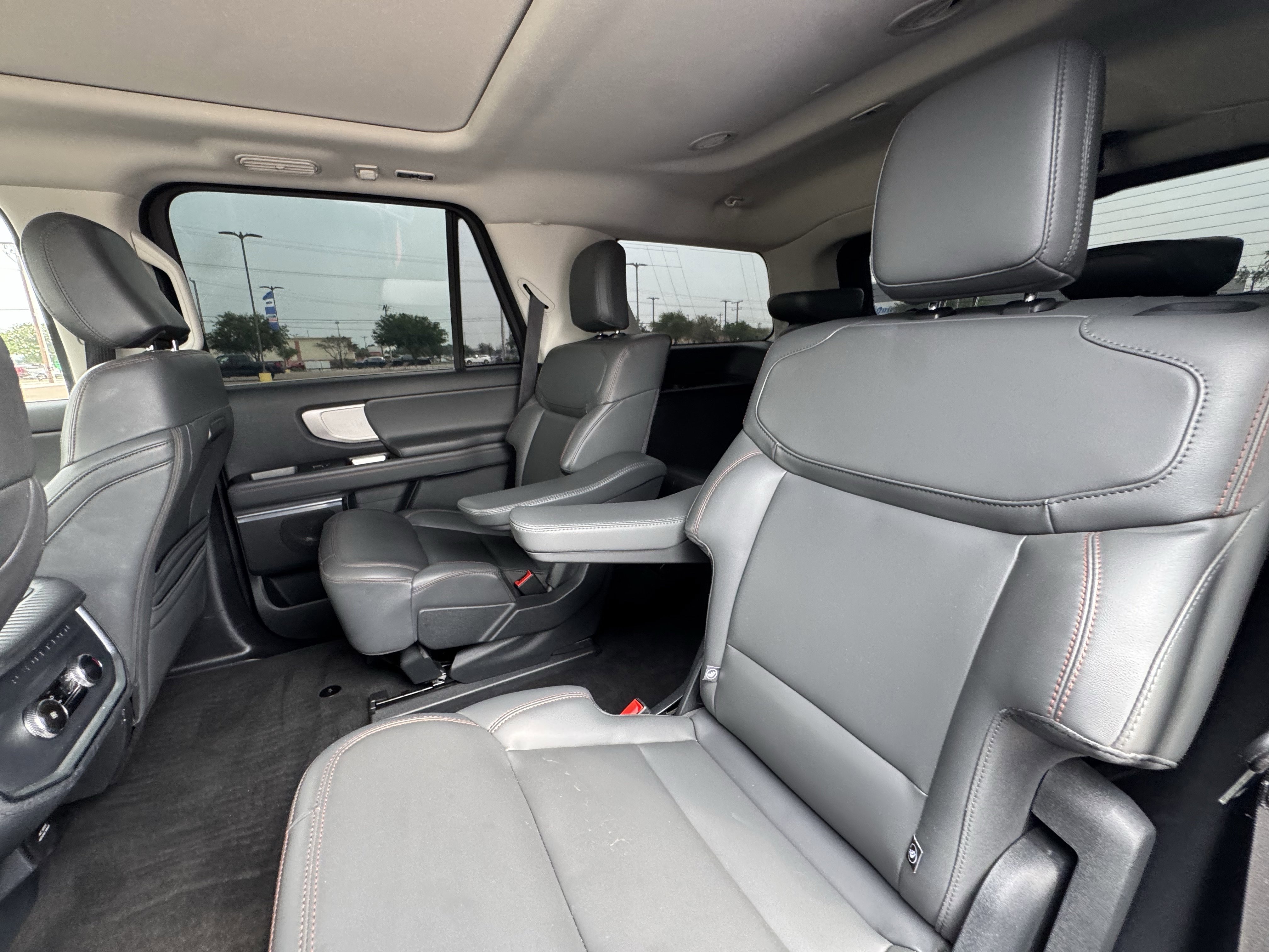 Certified 2025 Ford Expedition Active RWD image 25