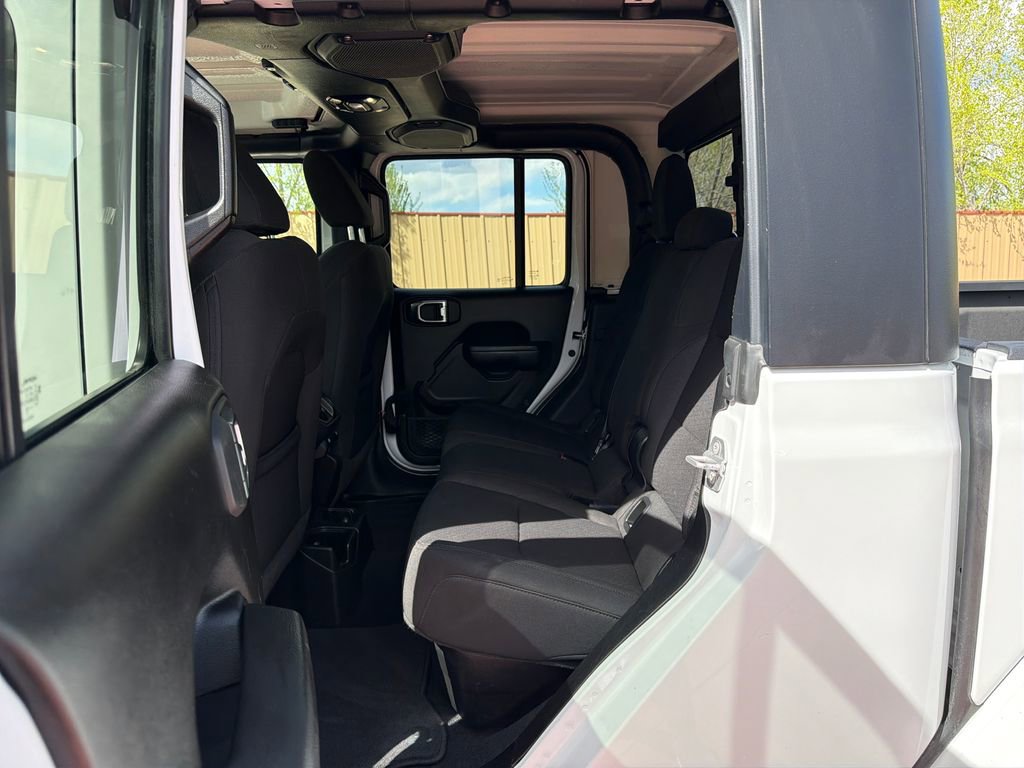 Used 2023 Jeep Gladiator Sport image 19