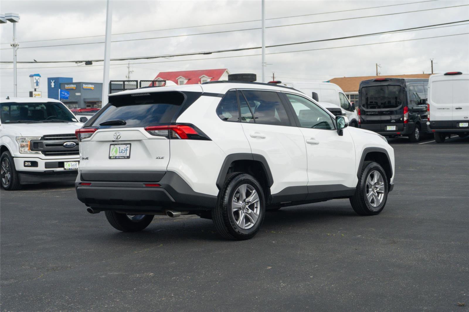 Used 2025 Toyota RAV4 XLE w/ Weather Package FWD image 3