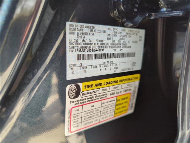 Certified 2025 Ford Expedition Active image 28