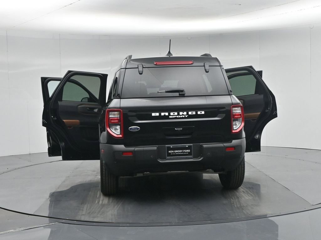 Certified 2025 Ford Bronco Sport Outer Banks w/ Outer Banks Tech Package+ image 35