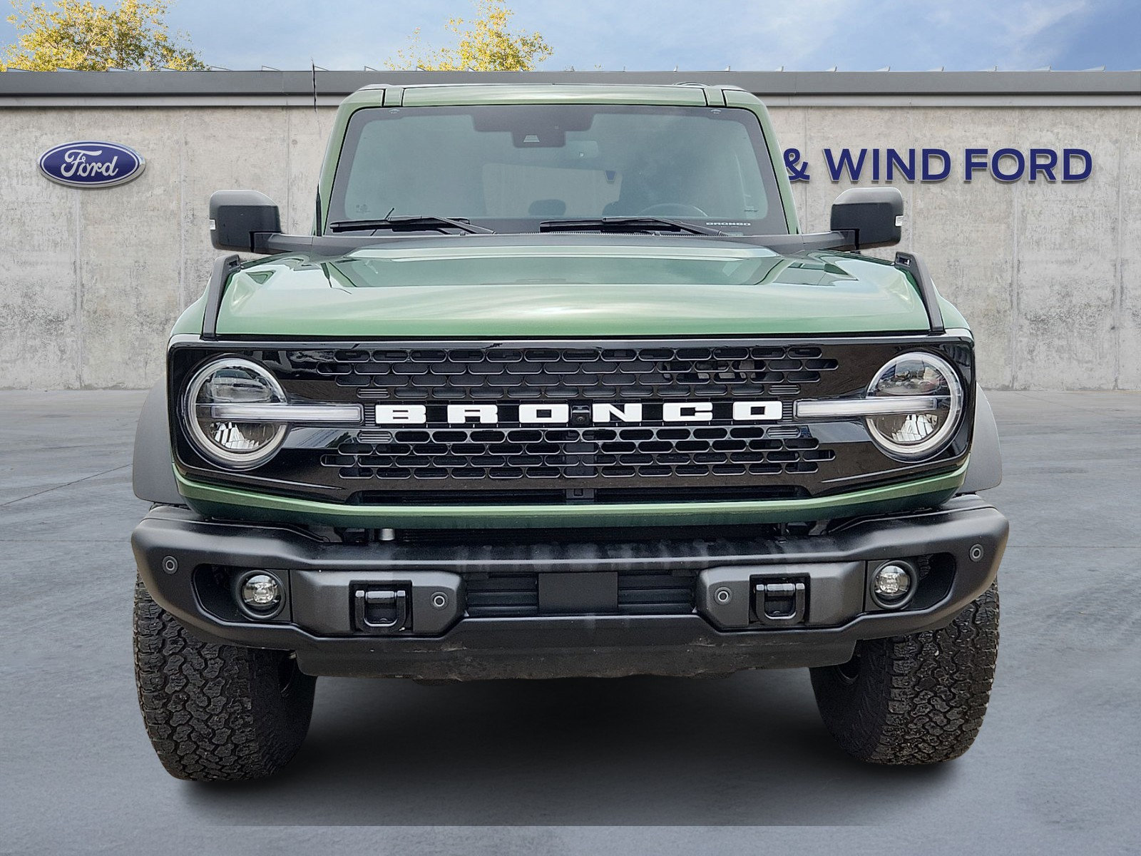 Certified 2025 Ford Bronco Badlands AWD/4WD image 2