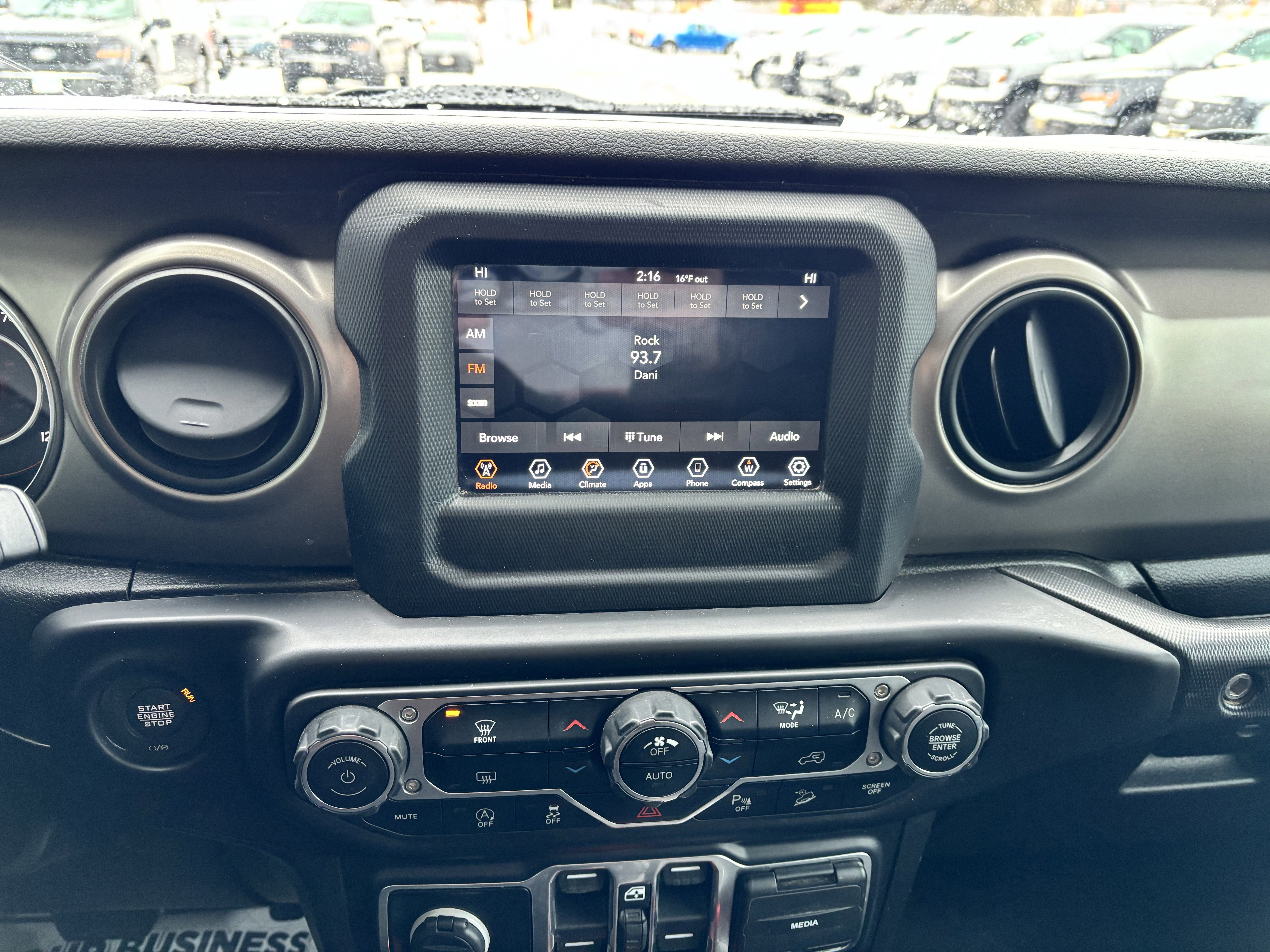 Used 2020 Jeep Wrangler Unlimited Sport image 23