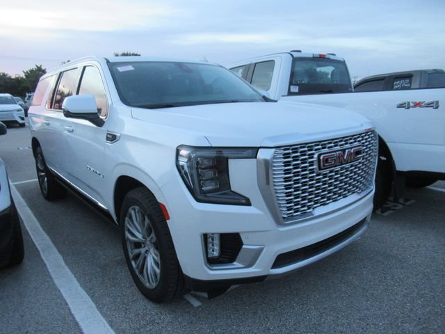 Used 2021 GMC Yukon XL Denali w/ Denali Premium Package RWD image 1