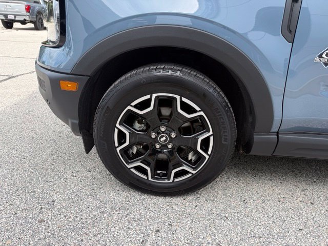 Certified 2025 Ford Bronco Sport Outer Banks w/ Outer Banks Tech Package+ AWD/4WD image 59