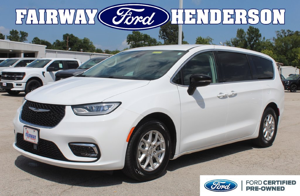 Used 2024 Chrysler Pacifica Touring-L