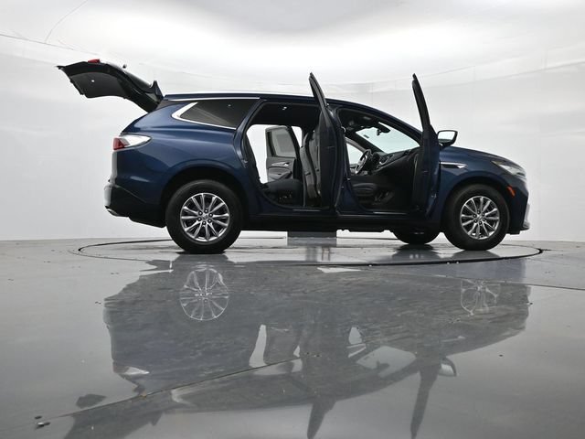 Used 2023 Buick Enclave Essence AWD/4WD image 58