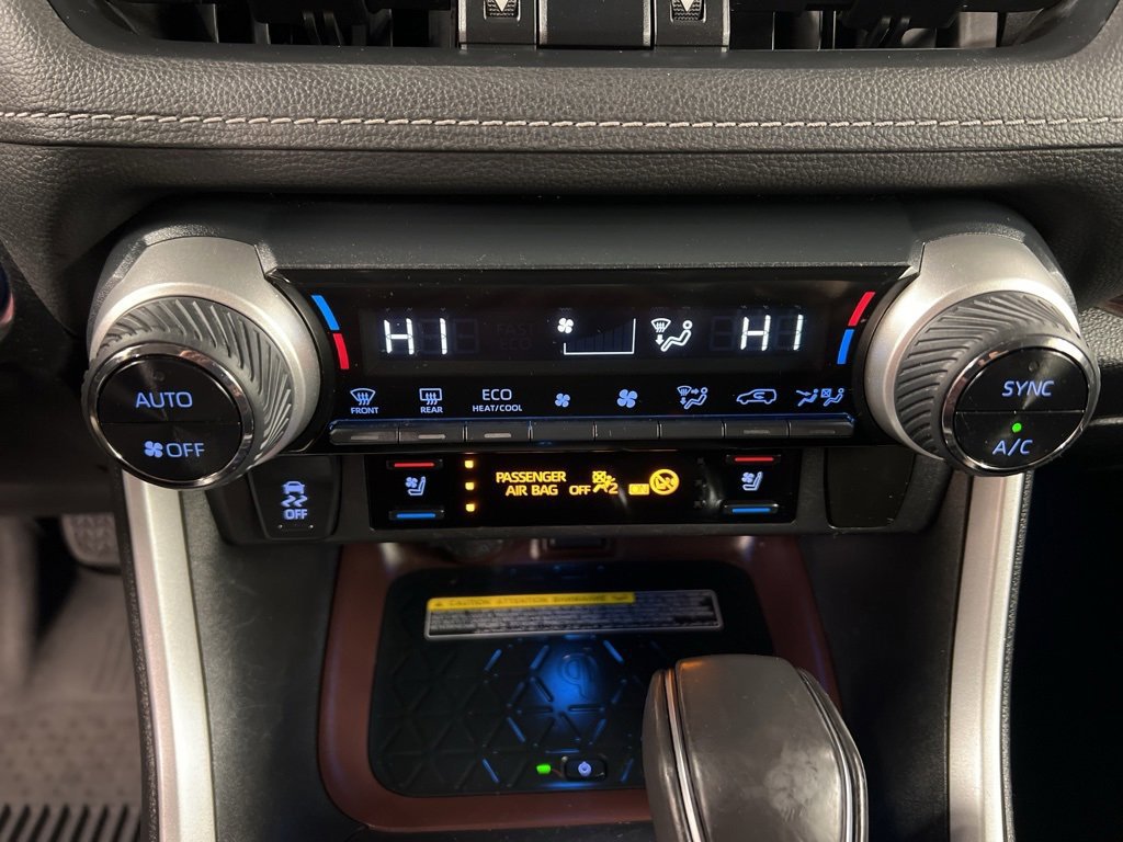 Used 2021 Toyota RAV4 Limited image 12