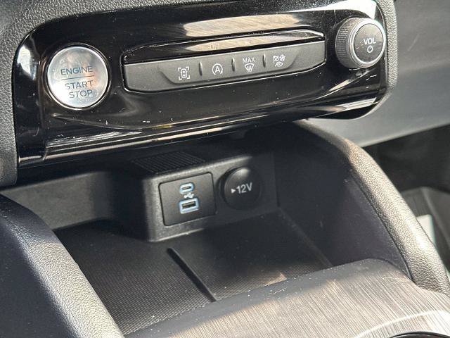 Certified 2023 Ford Escape ST-Line w/ Tech Pack #1 AWD/4WD image 17