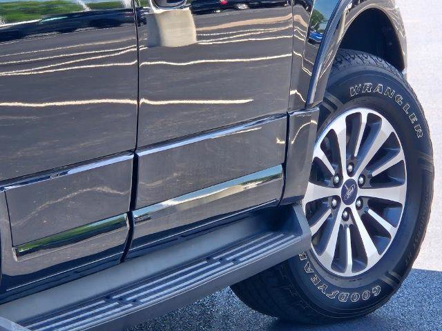 Certified 2017 Ford Expedition XLT AWD/4WD image 13