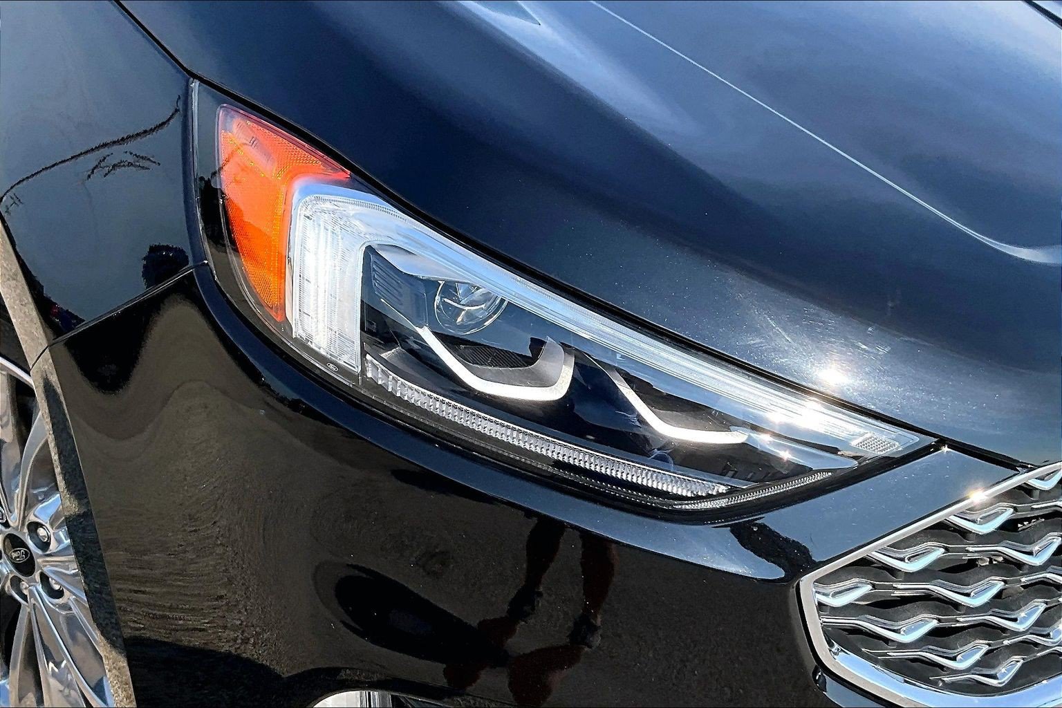 Certified 2024 Ford Edge Titanium w/ Titanium Elite Package AWD/4WD image 27