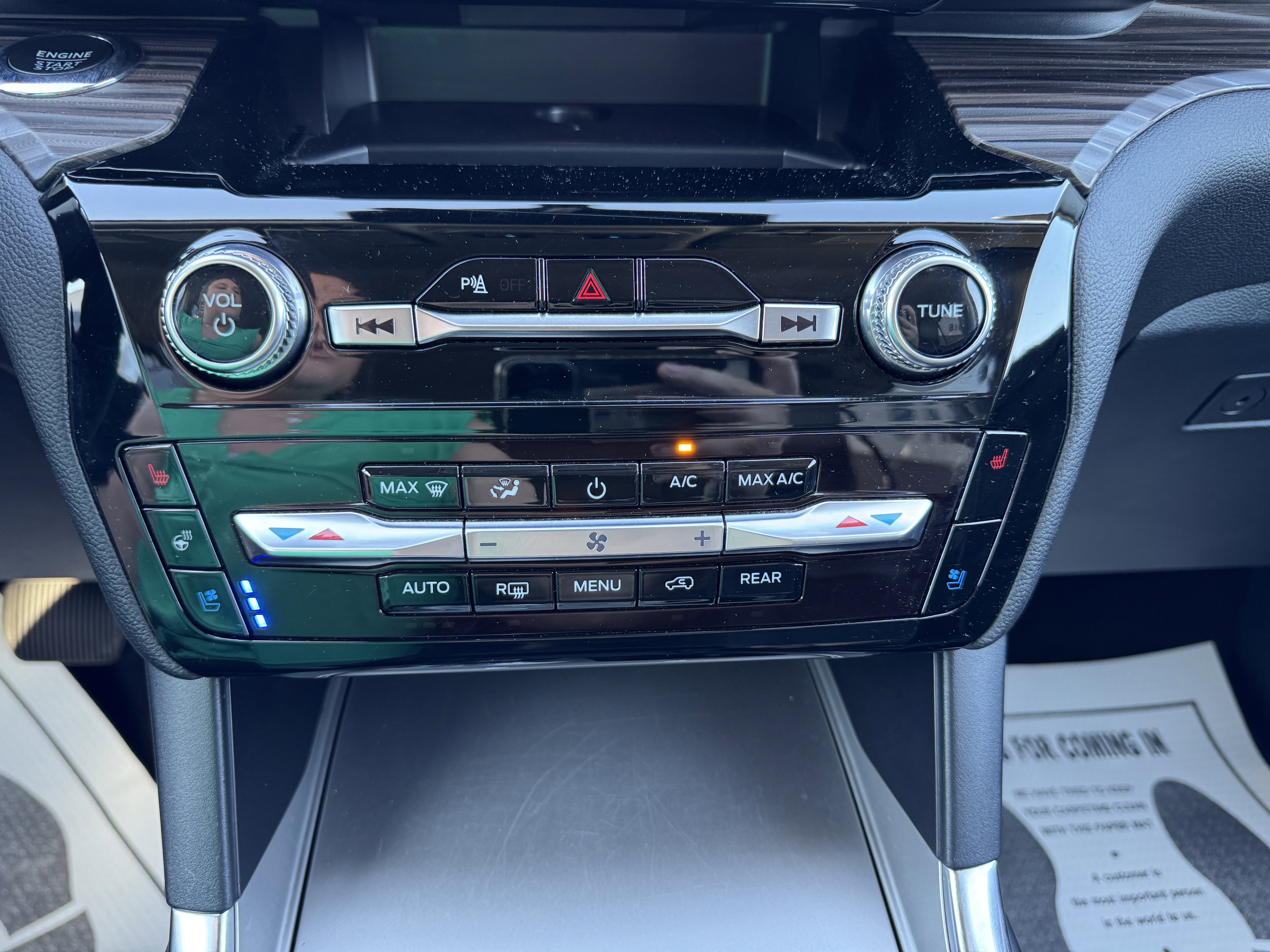 Certified 2023 Ford Explorer Limited w/ Equipment Group 301A image 22