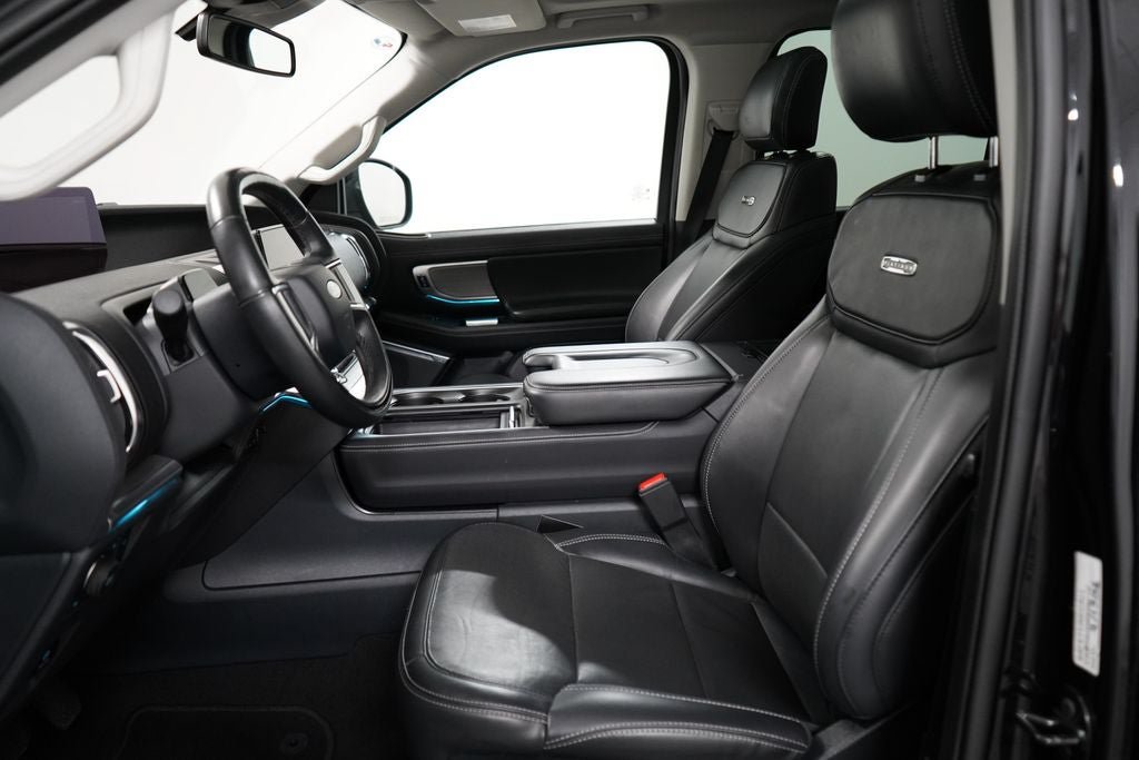 Certified 2025 Ford Expedition Platinum AWD/4WD image 14