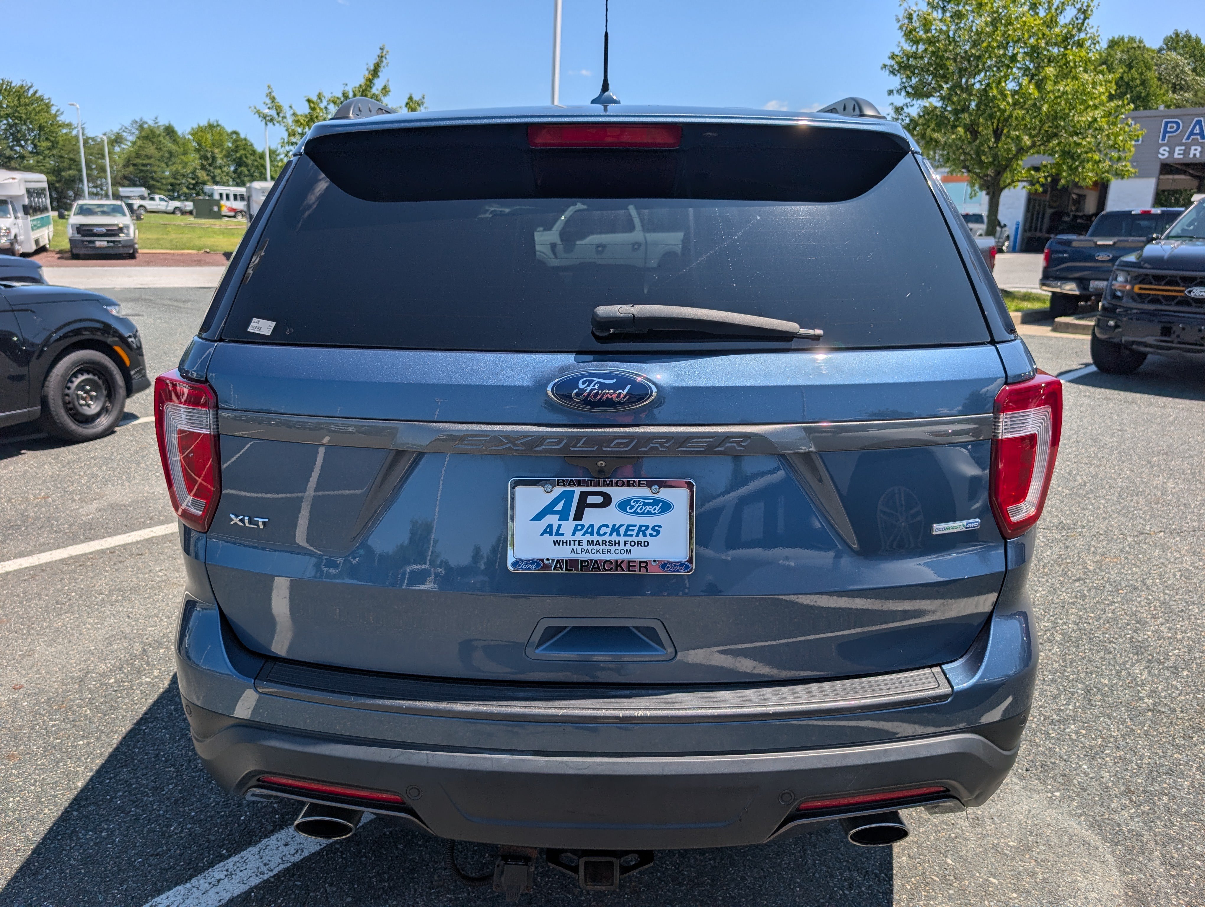 Certified 2018 Ford Explorer XLT w/ Equipment Group 202A AWD/4WD image 4