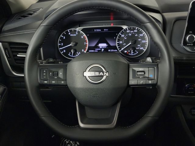 Used 2026 Nissan Rogue SV FWD image 26