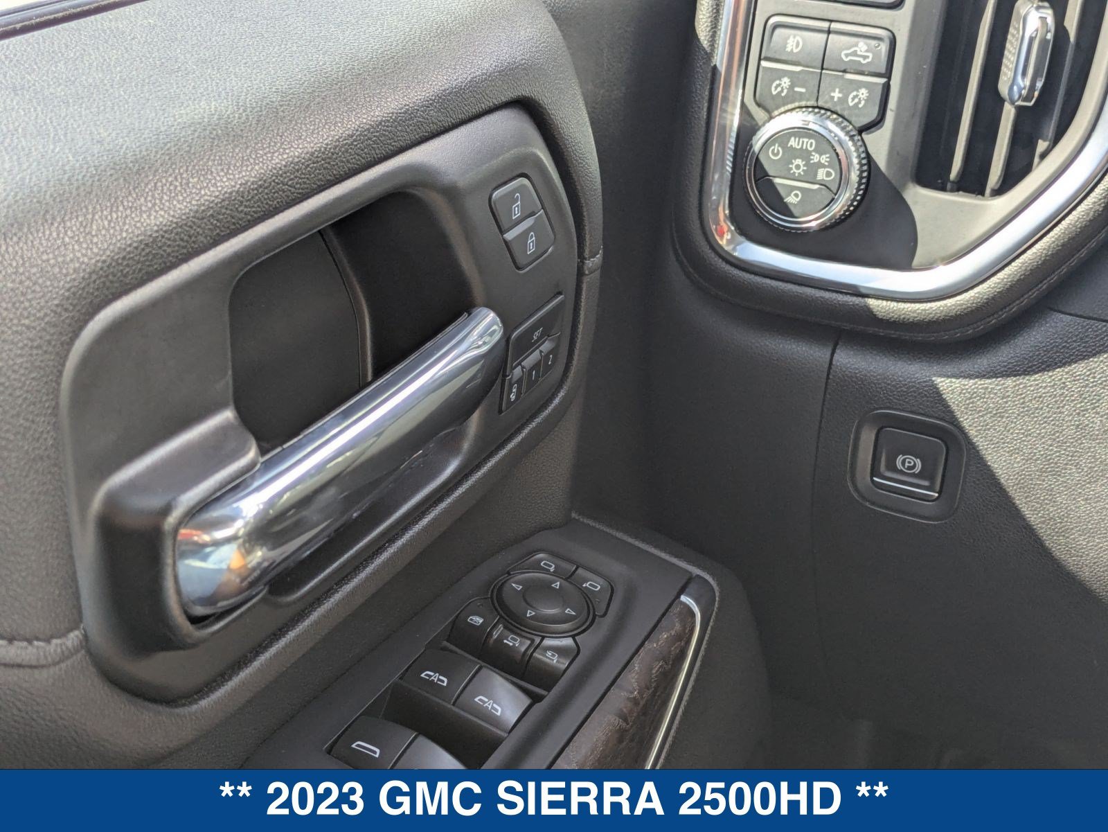 Used 2023 GMC Sierra 2500 Denali w/ Denali Ultimate Package AWD/4WD image 33