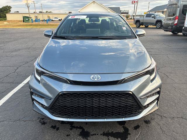 Used 2026 Toyota Corolla SE w/ SE Premium Package FWD image 2
