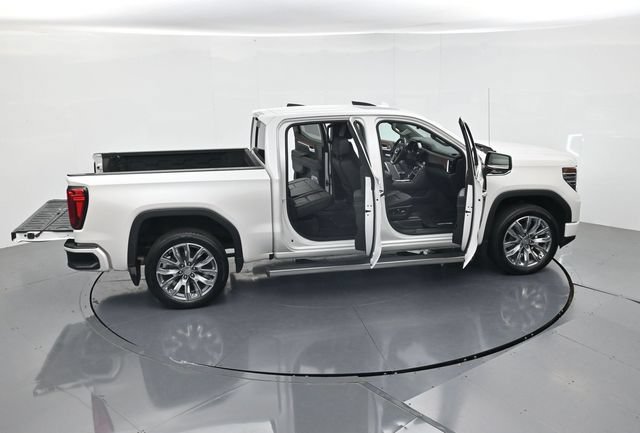 Used 2023 GMC Sierra 1500 Denali w/ Denali Reserve Package AWD/4WD image 57