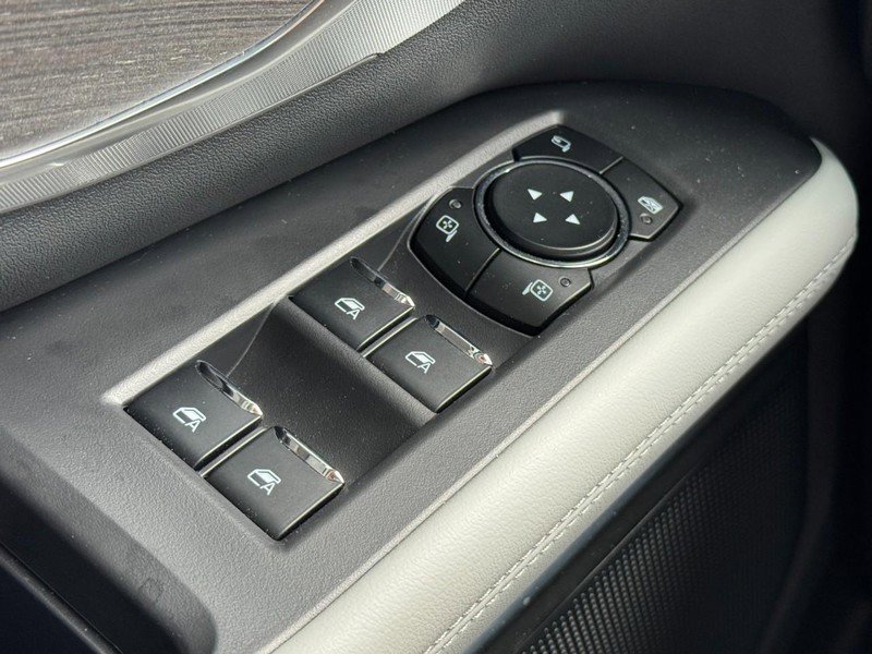 Certified 2025 Ford Expedition Max Platinum w/ Platinum Ultimate Package AWD/4WD image 23