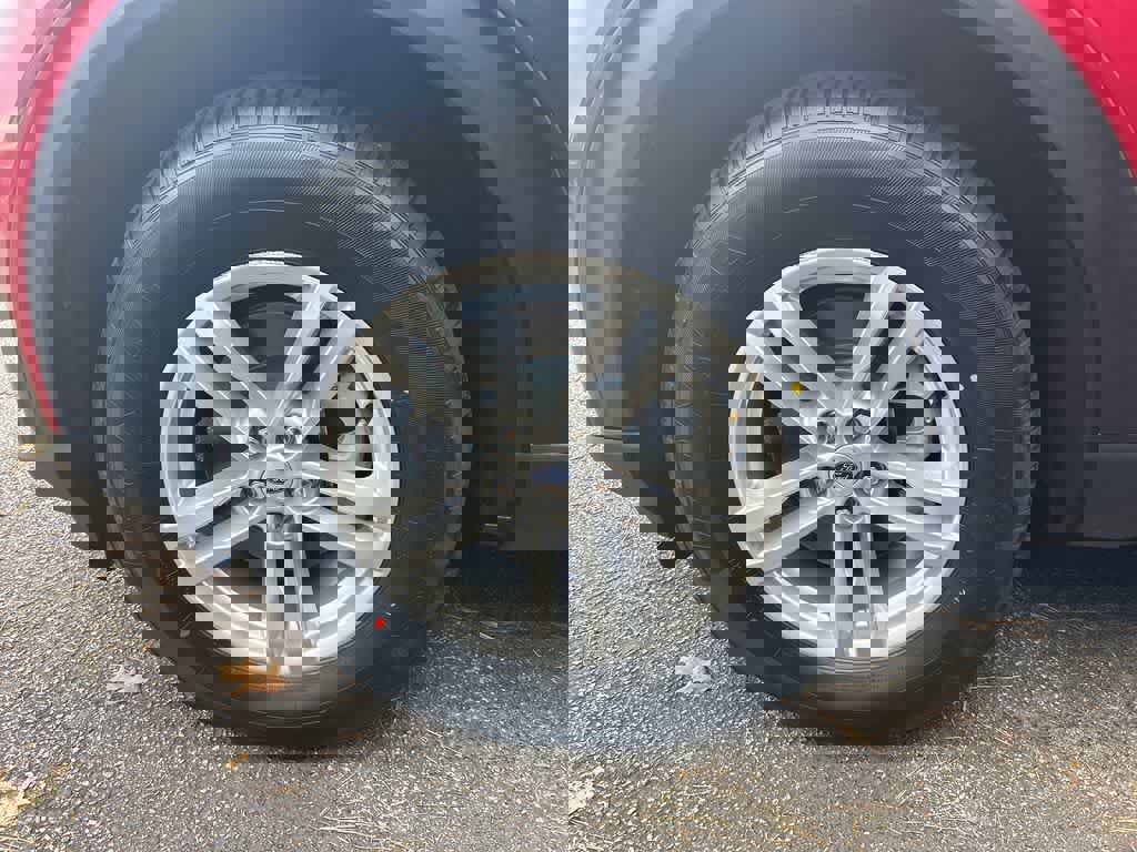 Certified 2022 Ford Explorer XLT w/ Equipment Group 202A image 7