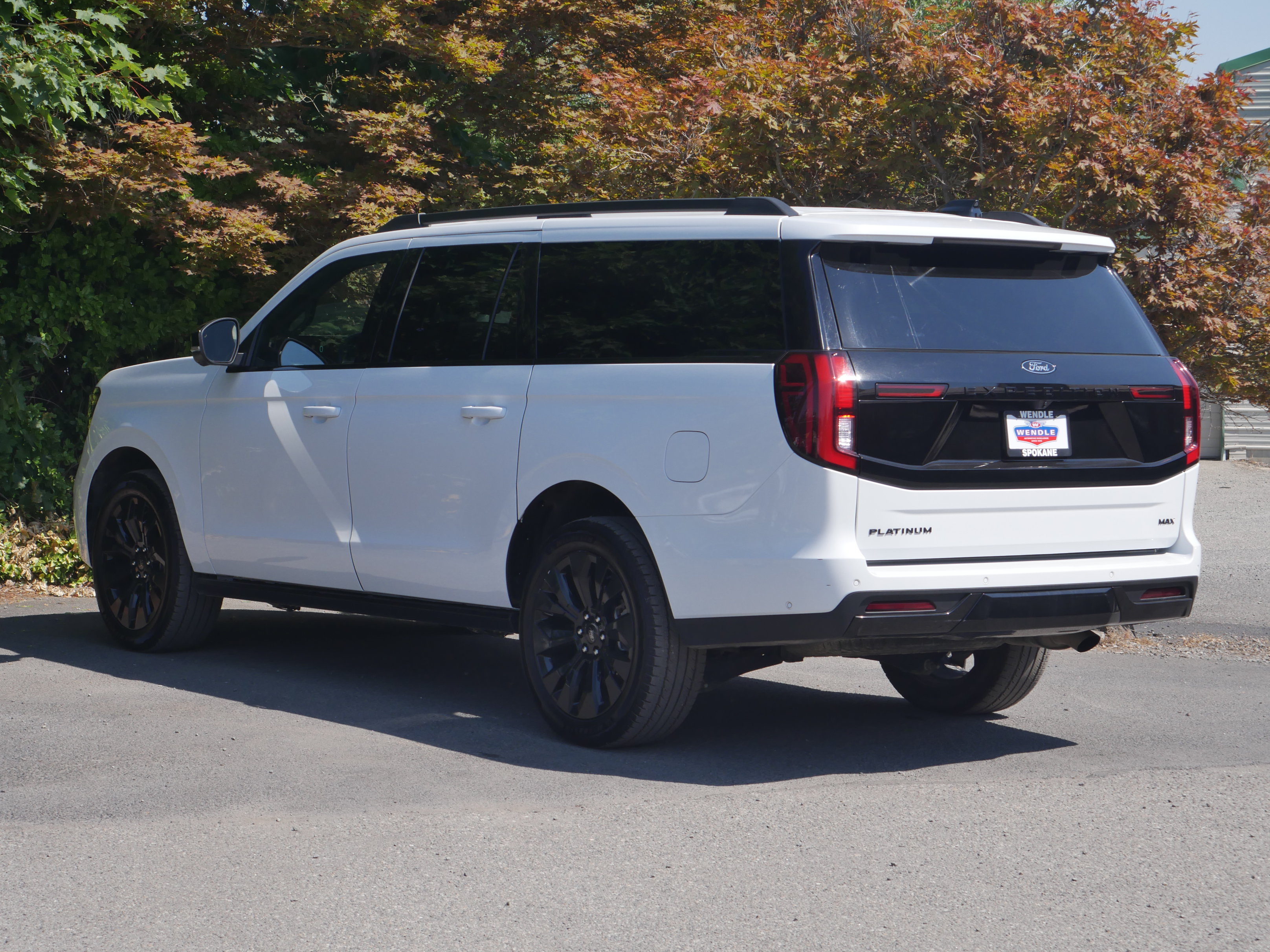 Certified 2025 Ford Expedition Max Platinum w/ Stealth Appearance Package AWD/4WD image 19