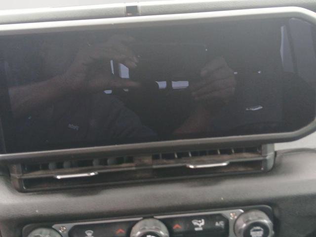 Used 2024 Jeep Gladiator Sport image 16