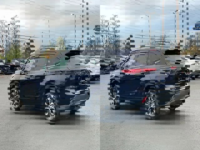 Used 2020 Toyota Highlander XLE image 6