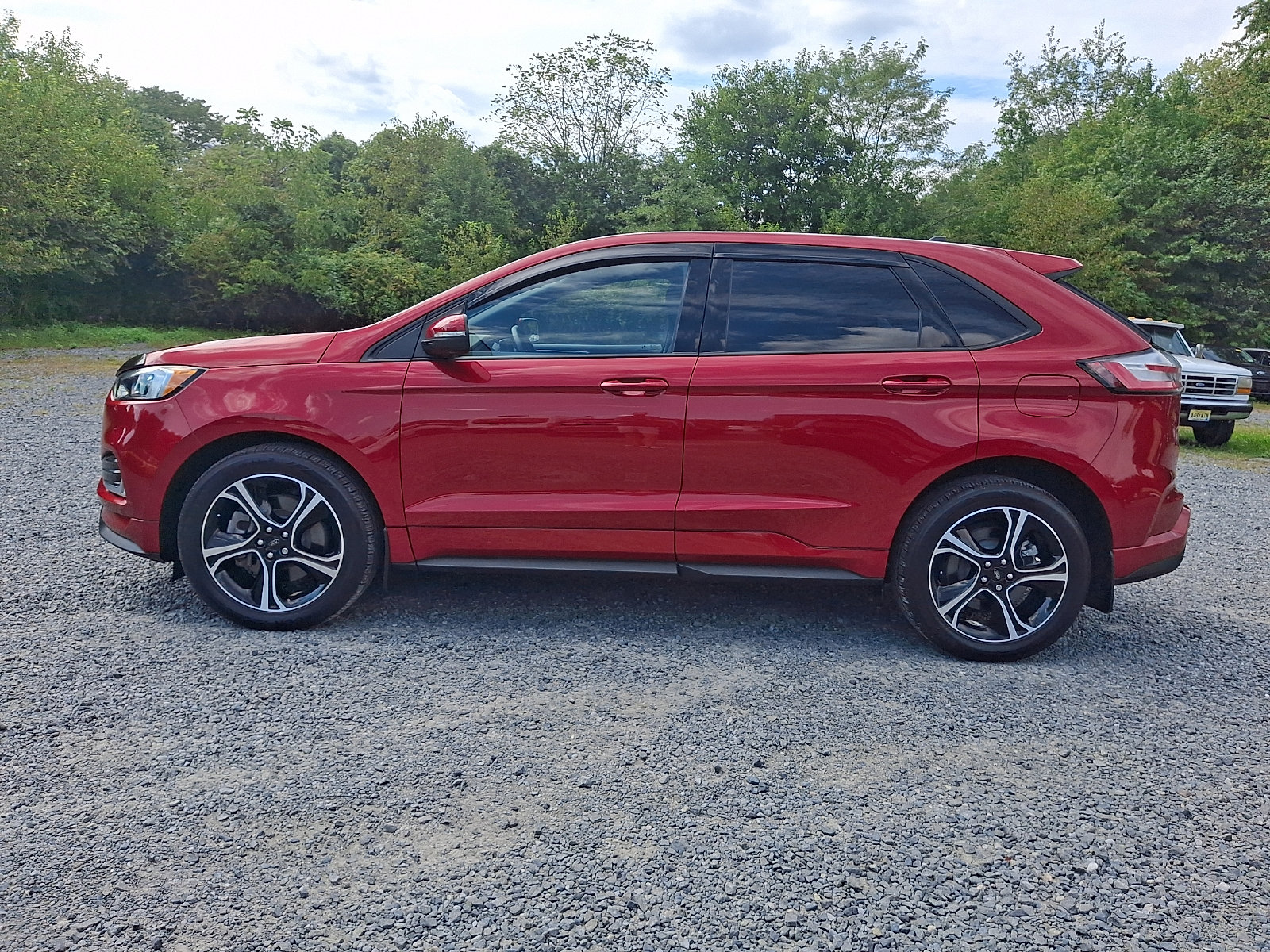 Certified 2023 Ford Edge ST w/ Cargo Accessory Package AWD/4WD image 4