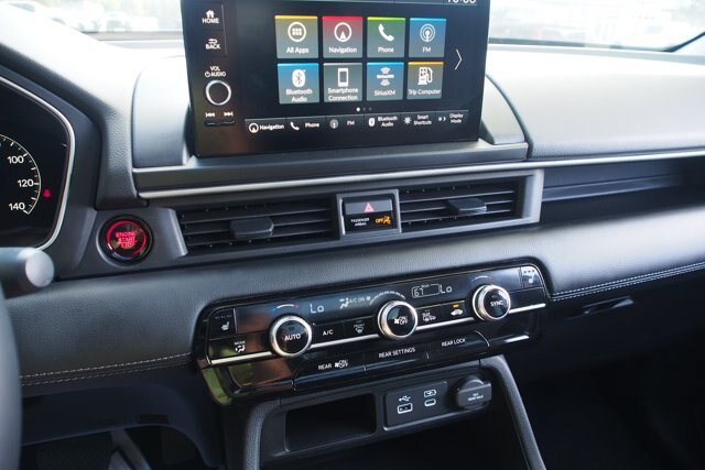 Used 2025 Honda Pilot Touring image 30