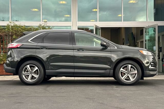 Certified 2023 Ford Edge SEL w/ Convenience Package AWD/4WD image 3