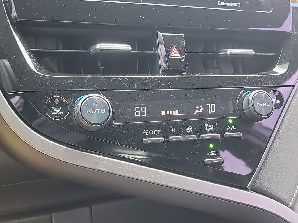 Used 2023 Toyota Camry SE image 20