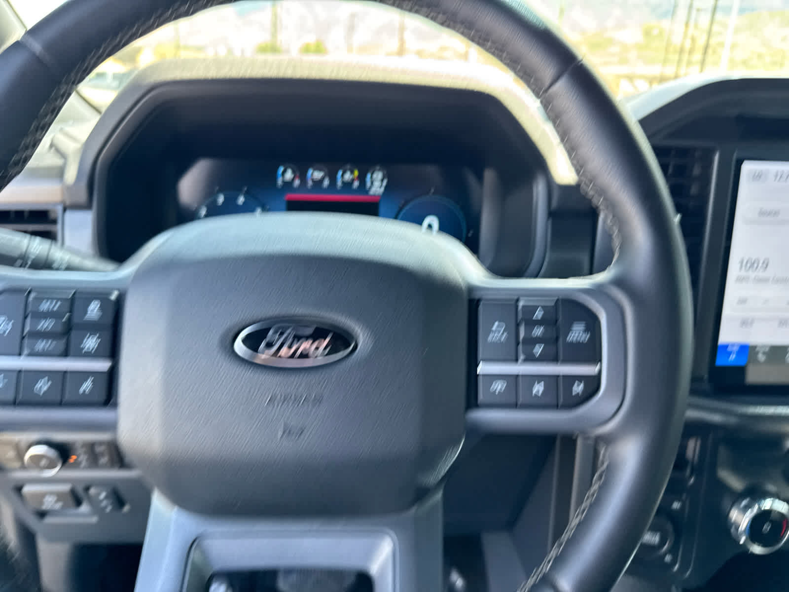 Certified 2025 Ford F150 Lariat AWD/4WD image 31