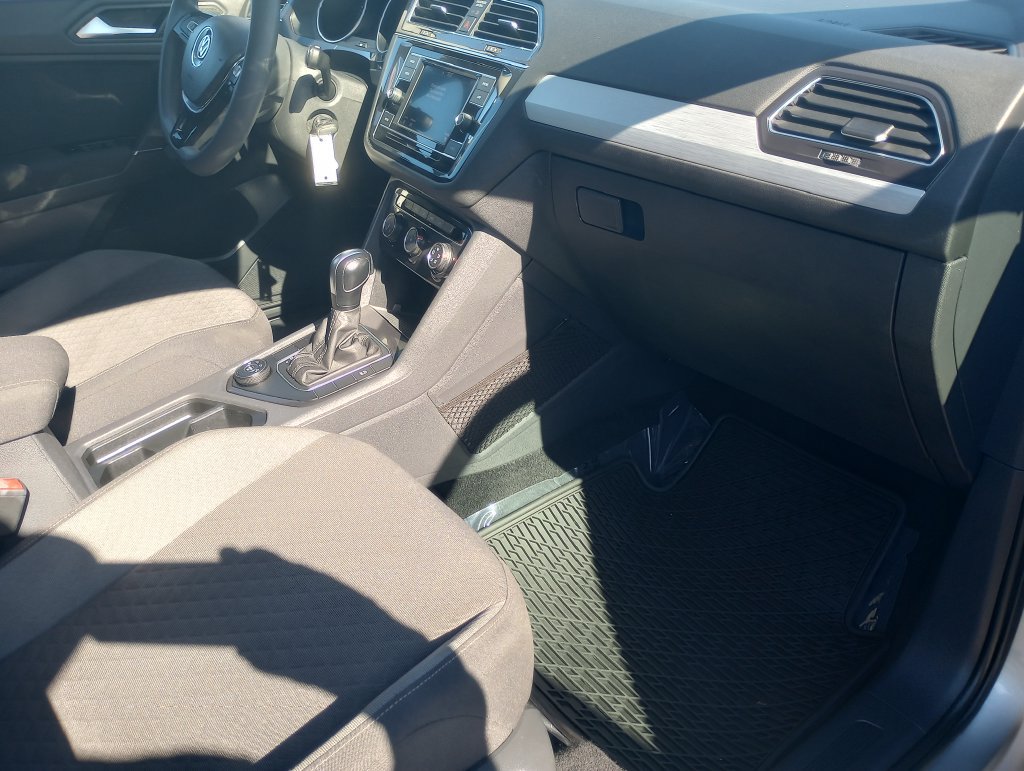 Used 2020 Volkswagen Tiguan S AWD/4WD image 11