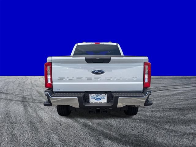 Certified 2026 Ford F250 XLT w/ FX4 Off-Road Package AWD/4WD image 5