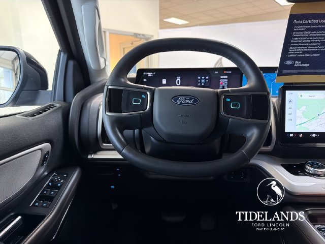 Certified 2025 Ford Expedition Active RWD image 18