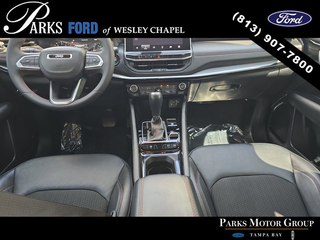 Used 2022 Jeep Compass Trailhawk image 10