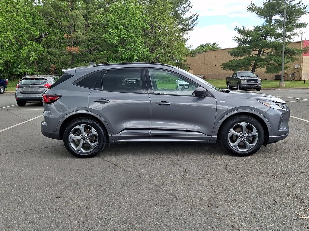 Certified 2023 Ford Escape ST-Line w/ Tech Pack #1 FWD image 10